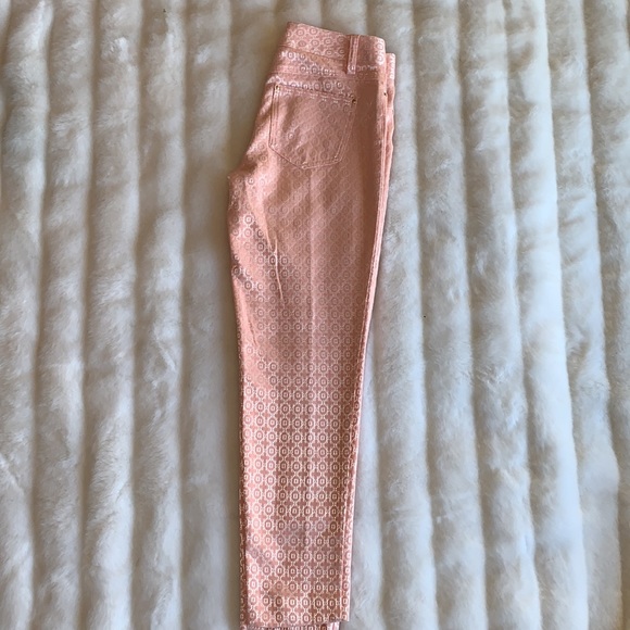 Cache. Peach and white pants Size 2 - Picture 3 of 5